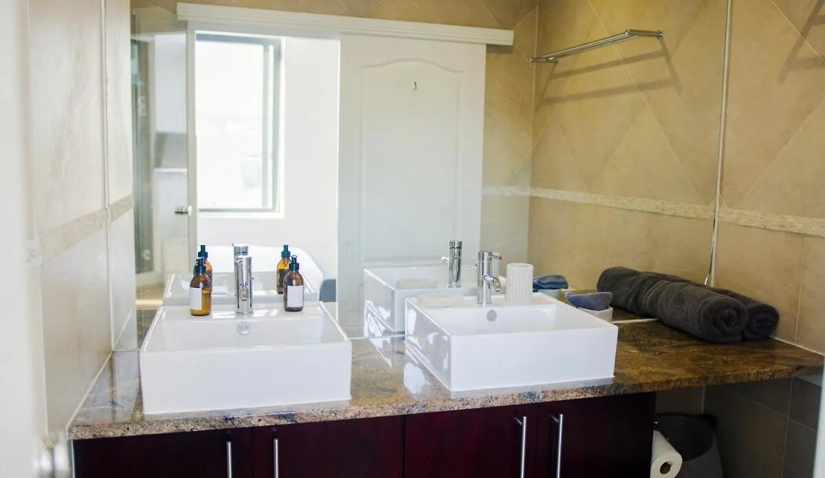 Hip Hop Villa By Legae Lux Suites Kapstadt Südafrika